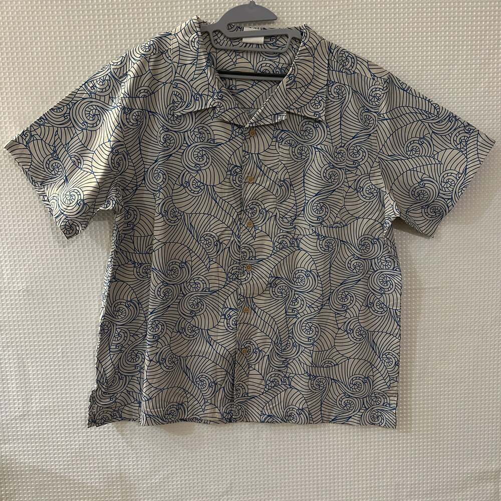 Barefoot In Paradise Mens Blue Wave Hawaiian Button-down Shirt